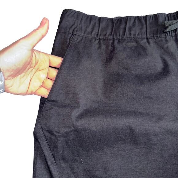 NWOT The North Face Women’s Shorts Sz L - Picture 2 of 6